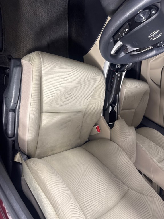 2017 Honda Accord Image 11