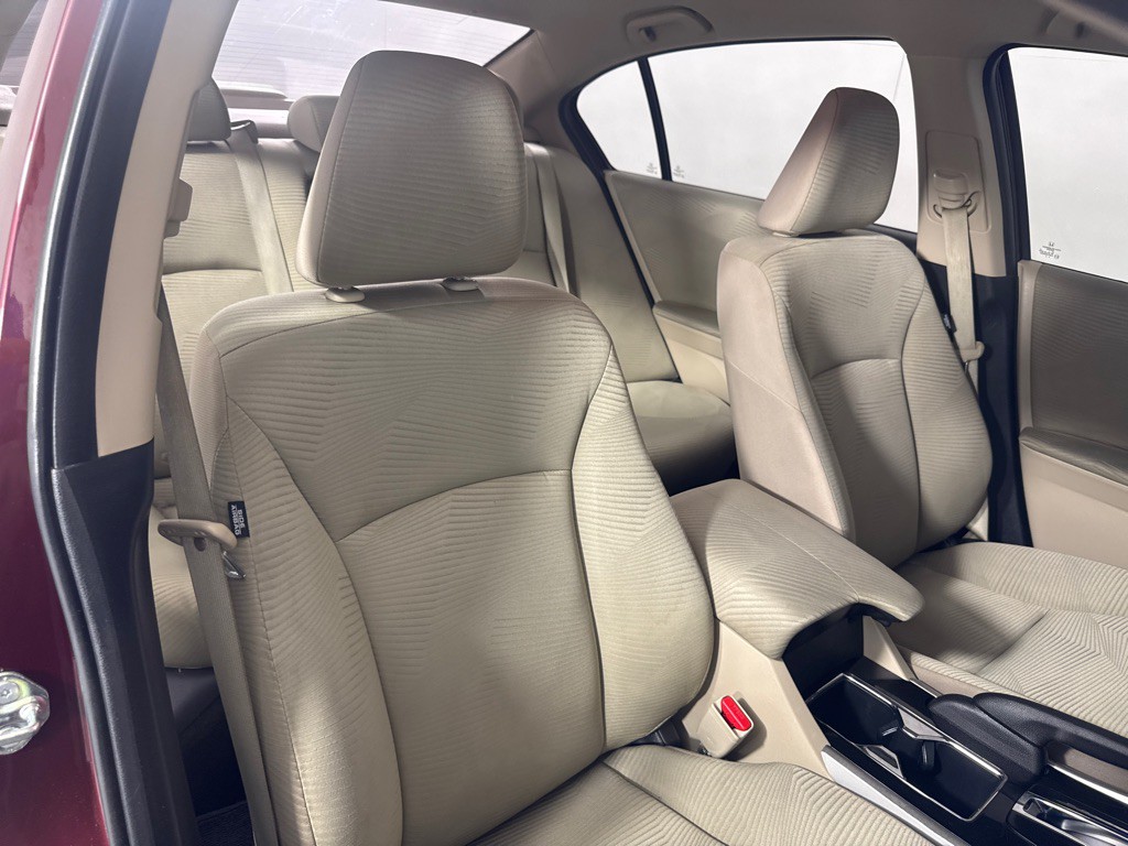 2017 Honda Accord Image 23