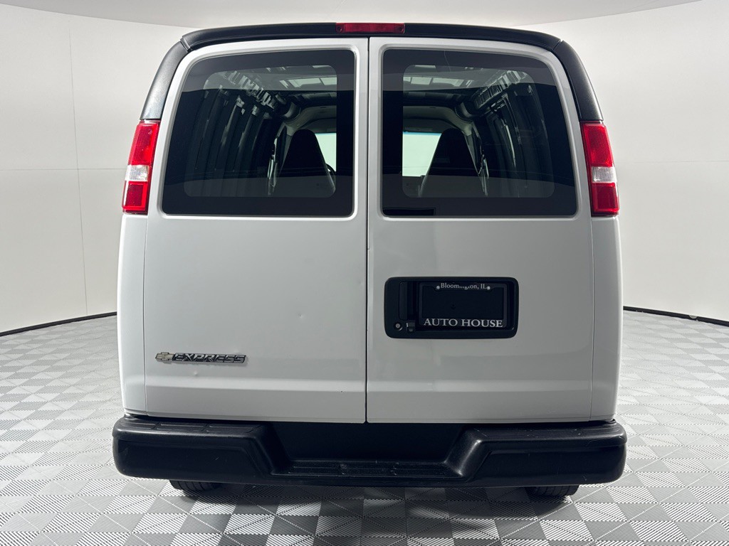 2020 Chevrolet Express Image 6