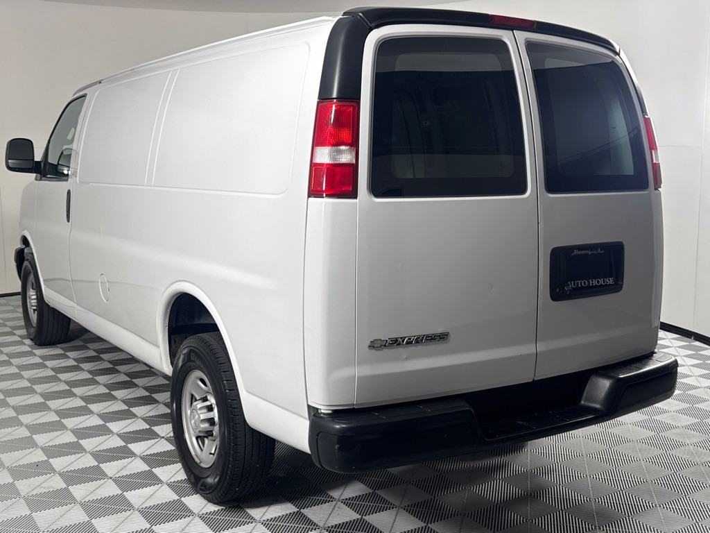 2020 Chevrolet Express Image 7