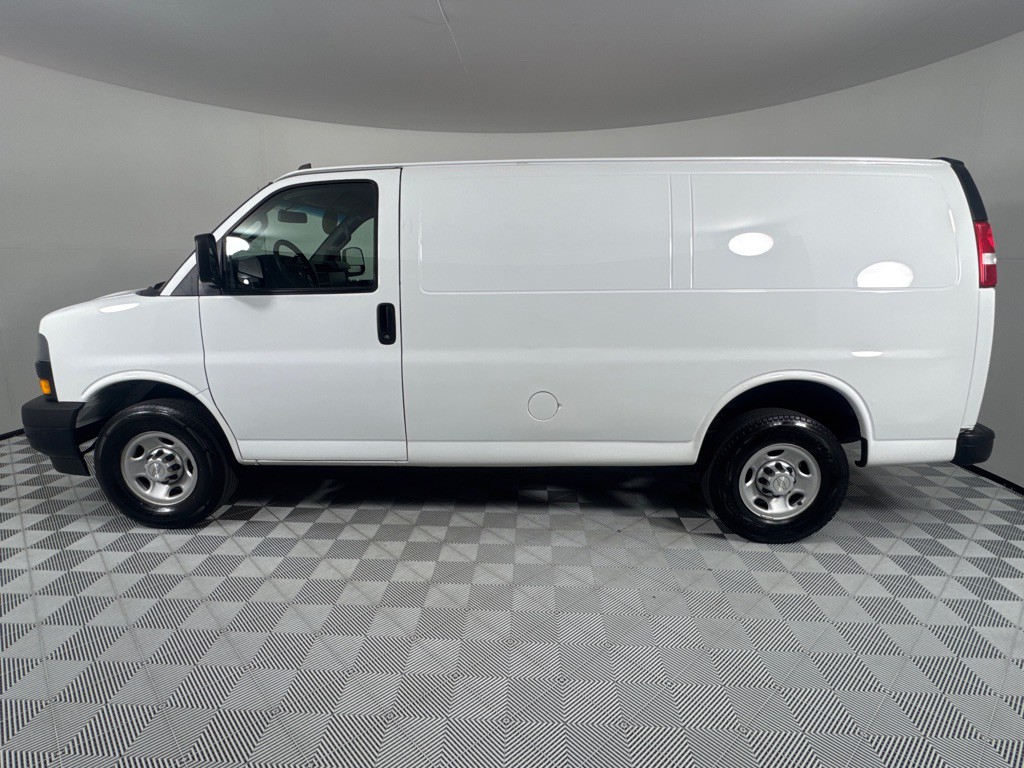 2020 Chevrolet Express Image 8