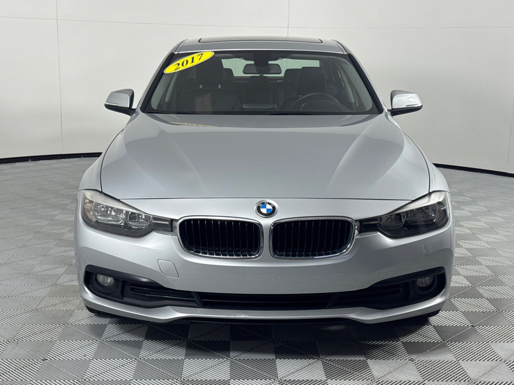2017 BMW 3 Series Image 7