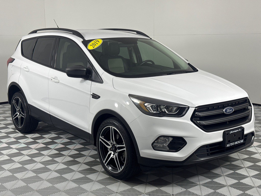 2019 Ford Escape Image 3