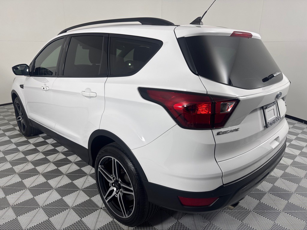 2019 Ford Escape Image 8