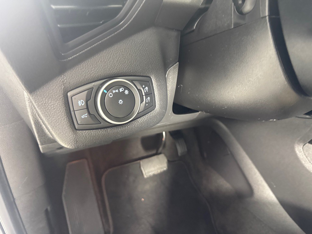 2019 Ford Escape Image 16