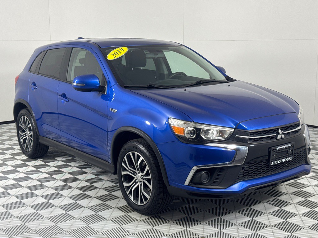 2019 Mitsubishi Outlander Image 3