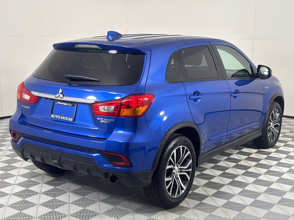 2019 Mitsubishi Outlander Image 5