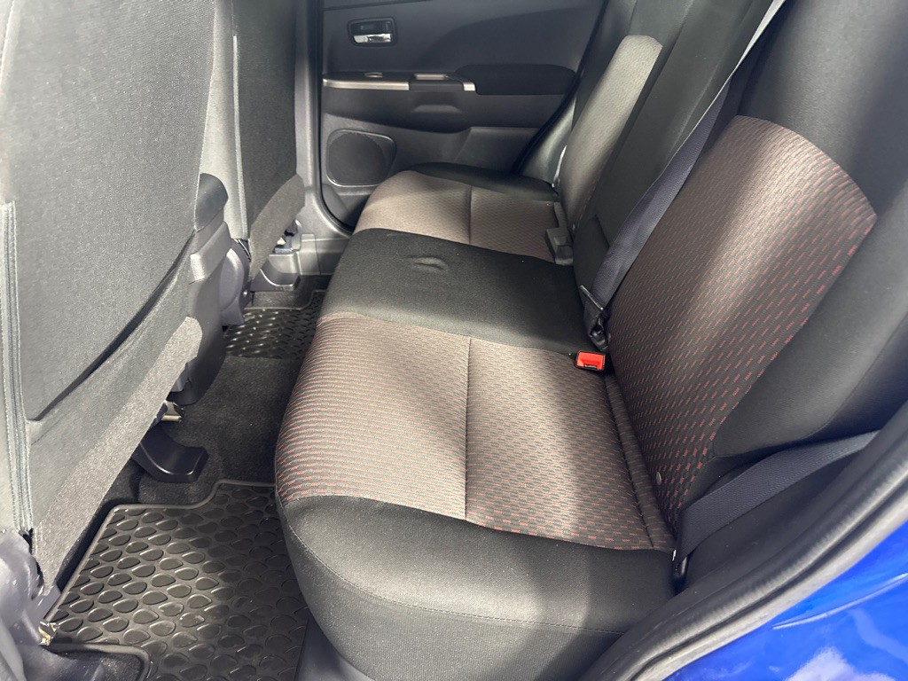 2019 Mitsubishi Outlander Image 18