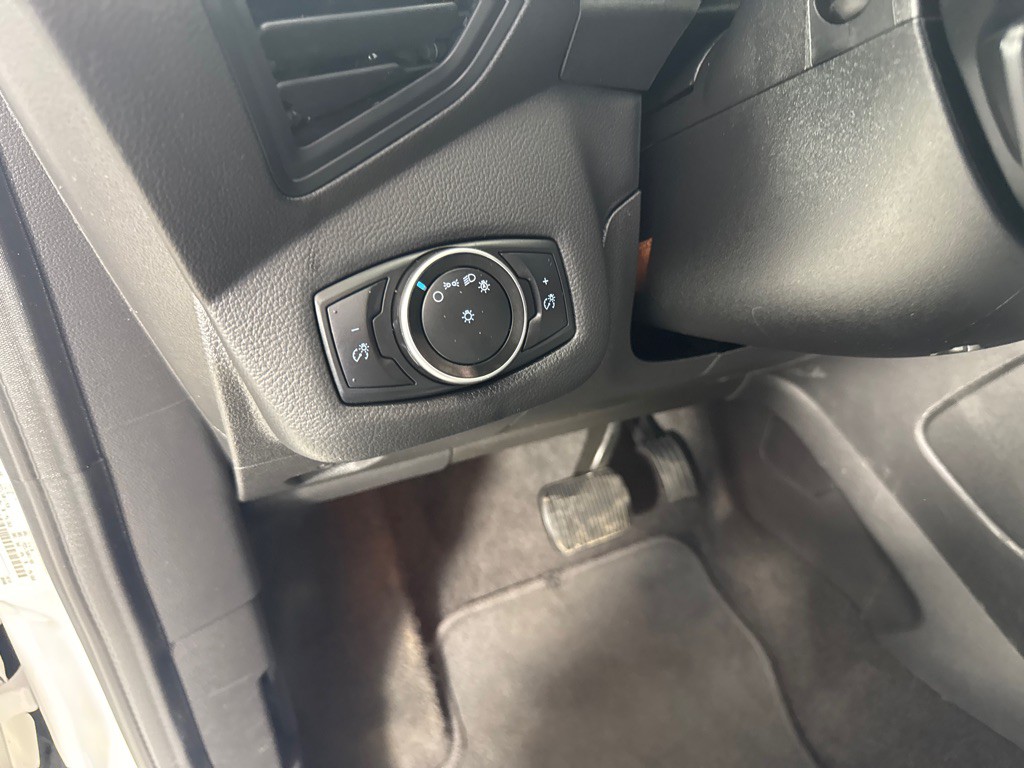 2018 Ford C-Max Image 15