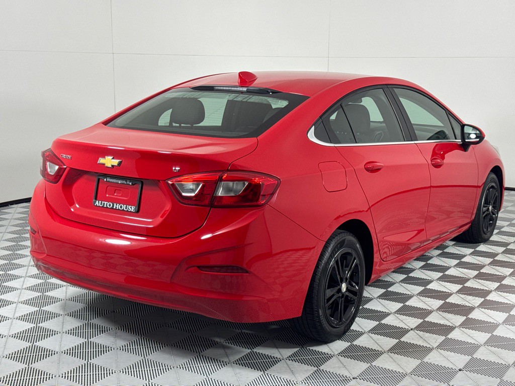 2018 Chevrolet Cruze Image 5