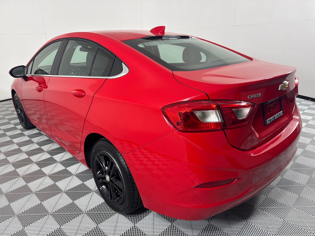 2018 Chevrolet Cruze Image 8