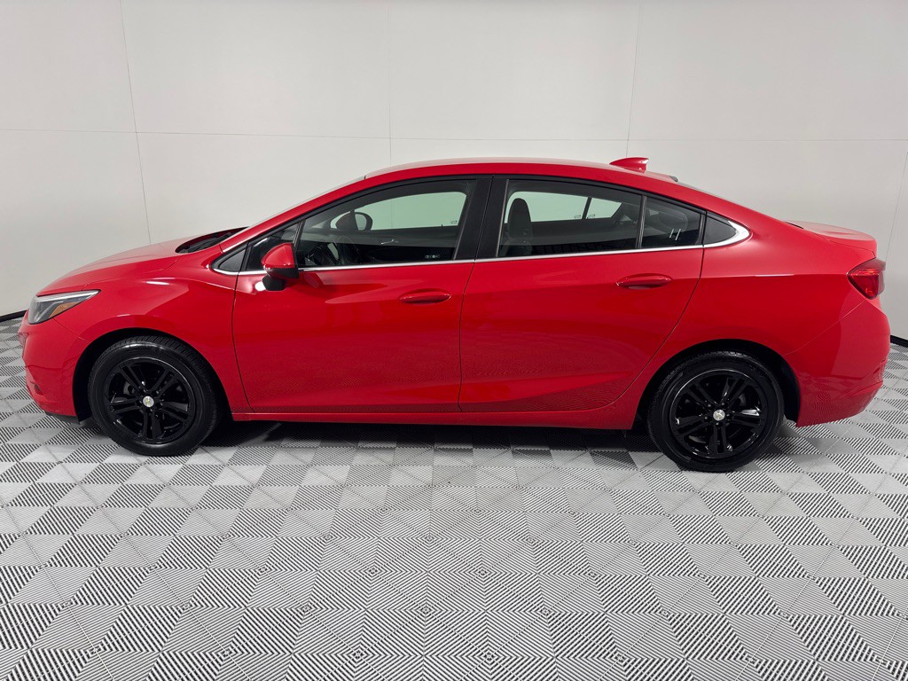 2018 Chevrolet Cruze Image 9