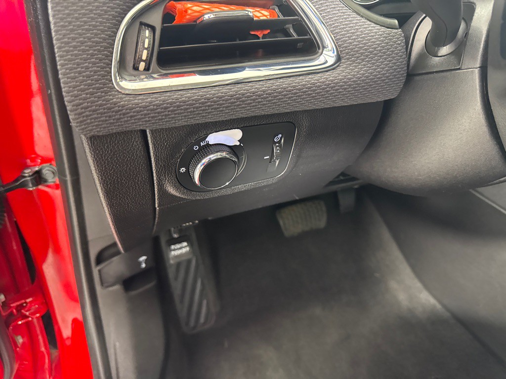 2018 Chevrolet Cruze Image 16