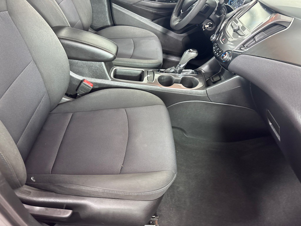 2018 Chevrolet Cruze Image 25