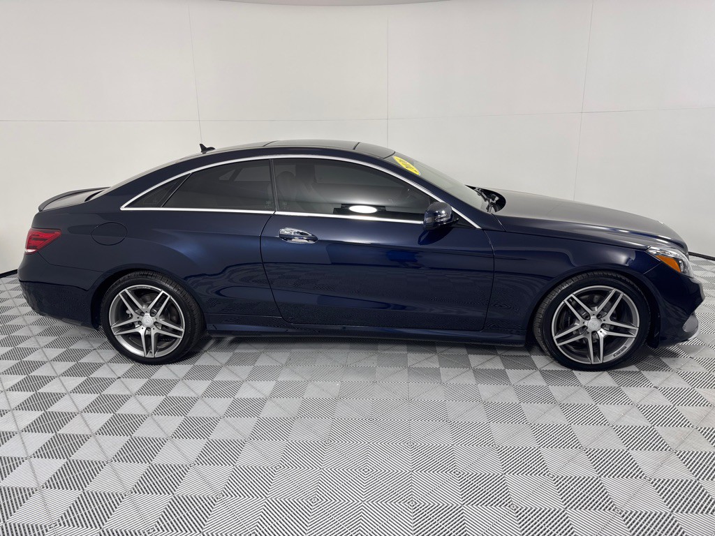 2016 Mercedes-Benz E-Class Image 4