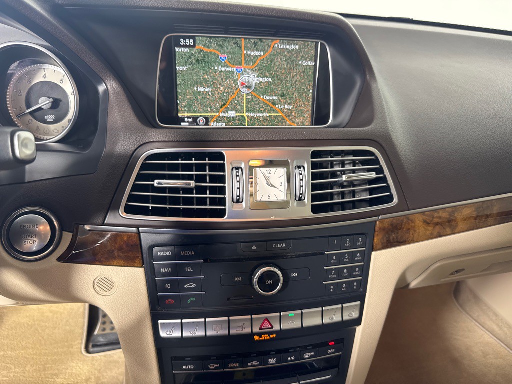 2016 Mercedes-Benz E-Class Image 18