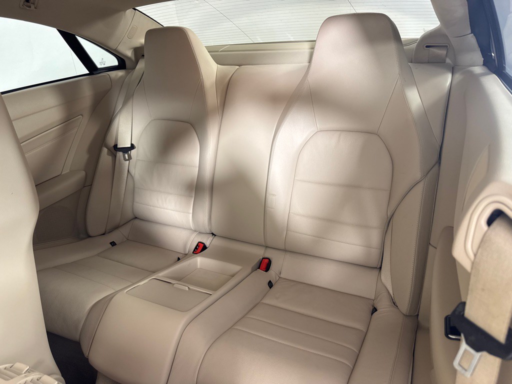2016 Mercedes-Benz E-Class Image 22