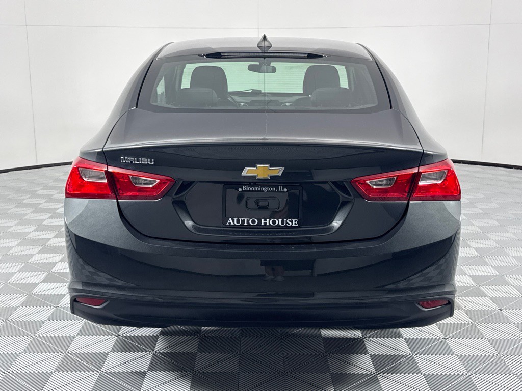 2017 Chevrolet Malibu Image 6