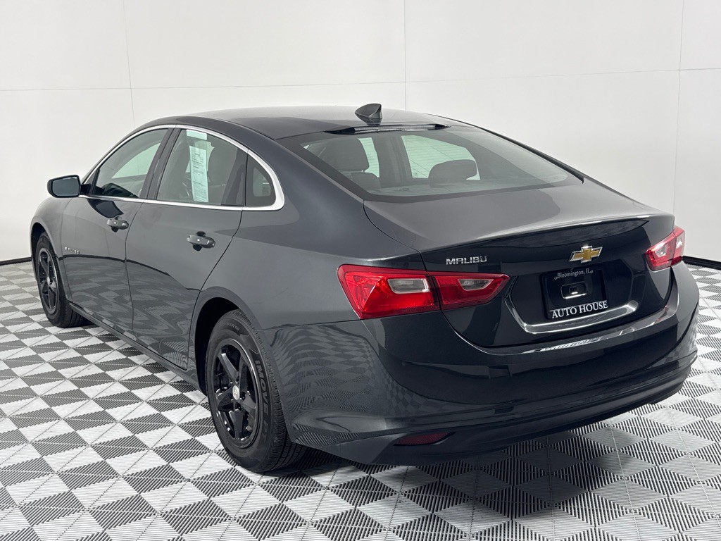 2017 Chevrolet Malibu Image 7