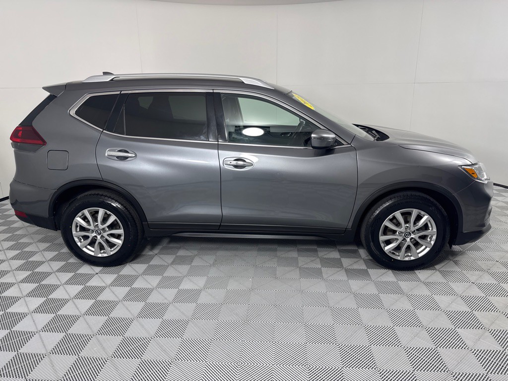 2018 Nissan Rogue Image 4