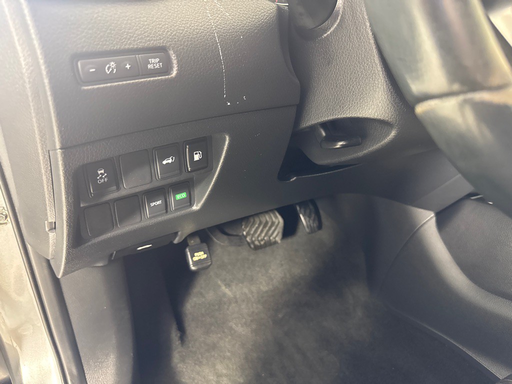 2018 Nissan Rogue Image 14