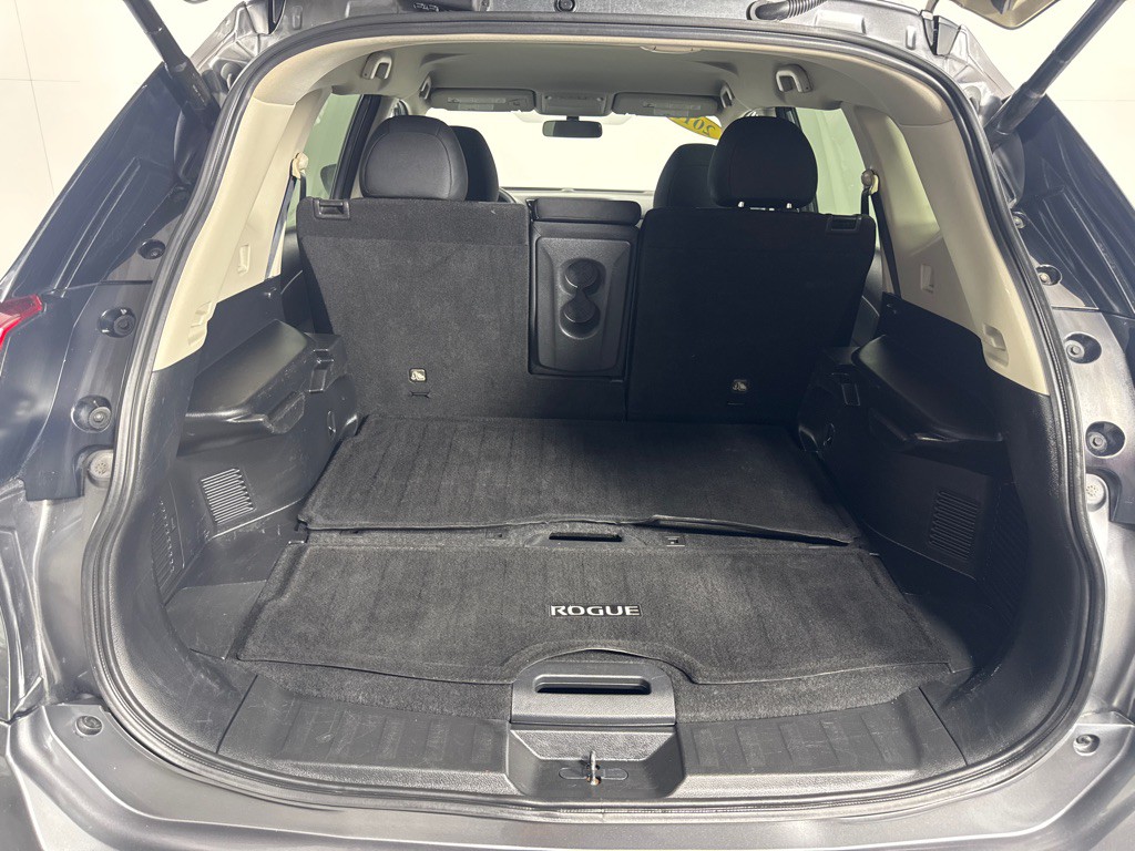2018 Nissan Rogue Image 21