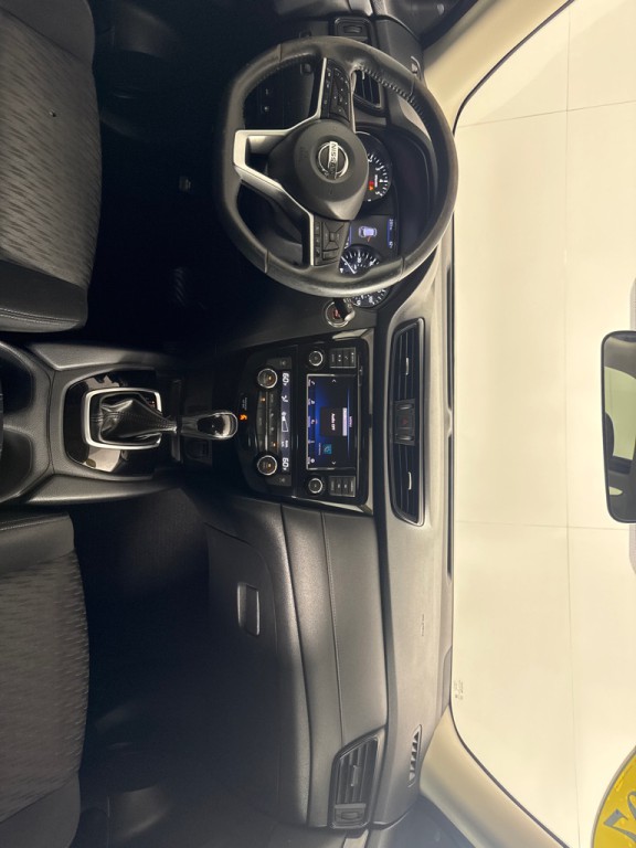 2018 Nissan Rogue Image 26