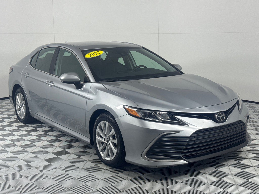 2022 Toyota Camry Image 3