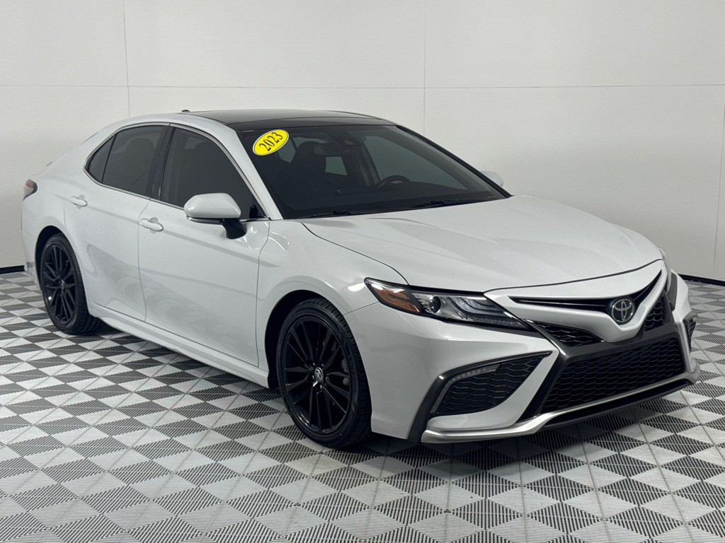 2023 Toyota Camry Image 3