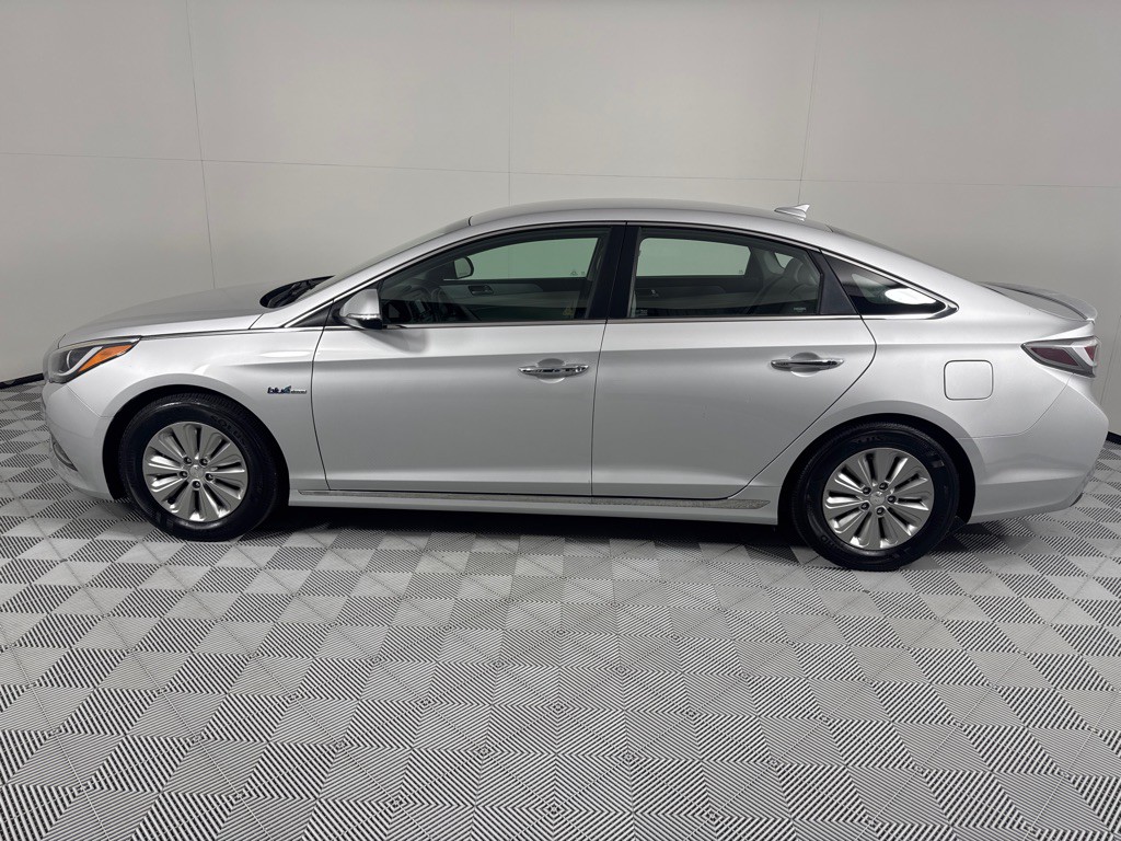 2016 Hyundai Sonata Image 8