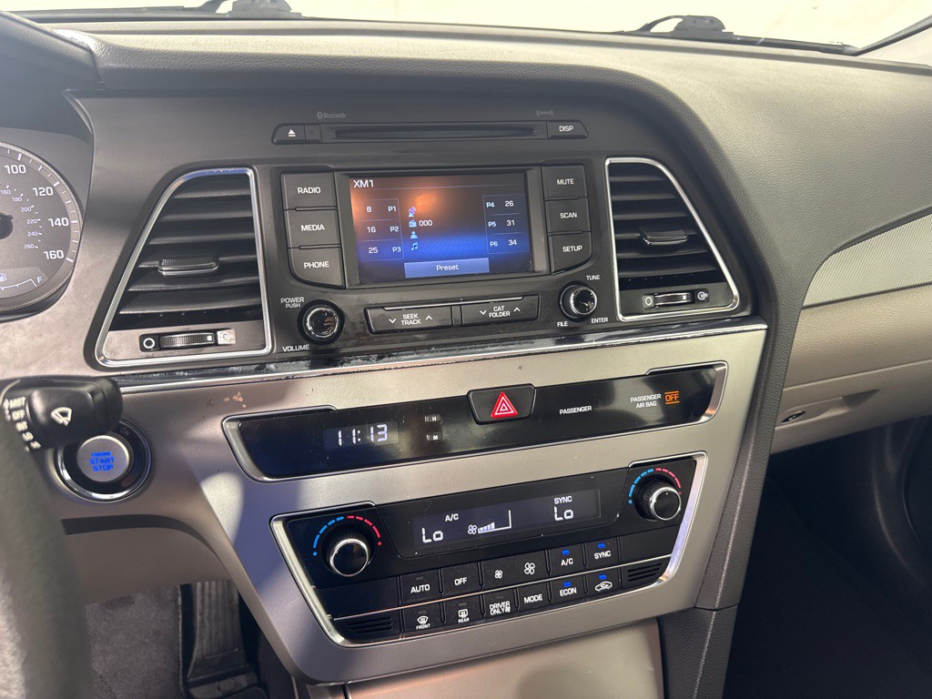 2016 Hyundai Sonata Image 17