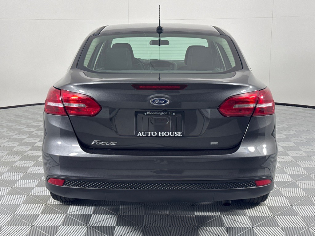 2017 Ford Focus Image 6