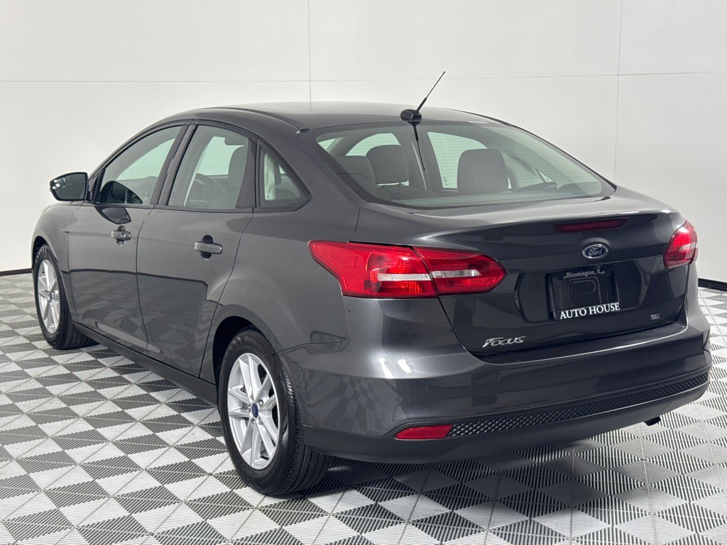 2017 Ford Focus Image 7