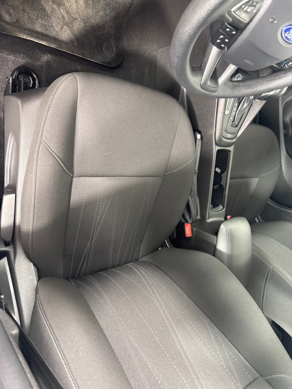 2017 Ford Focus Image 13