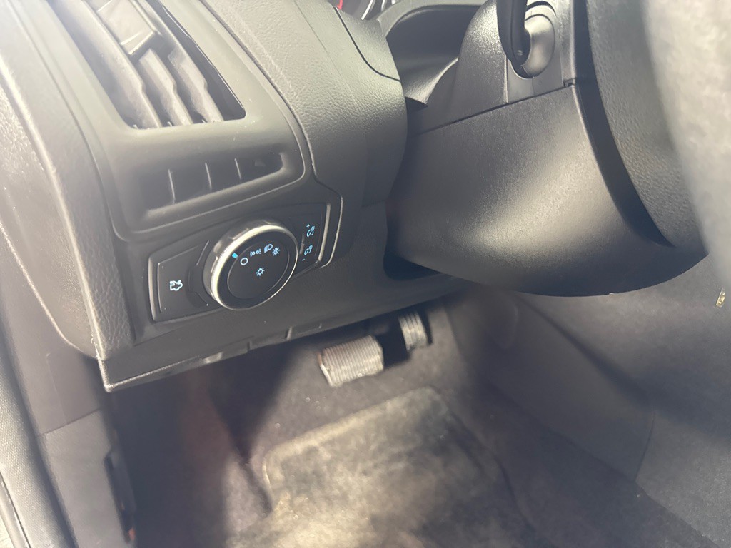 2017 Ford Focus Image 15