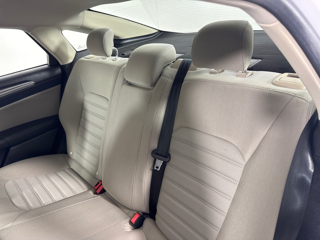 2018 Ford Fusion Image 19
