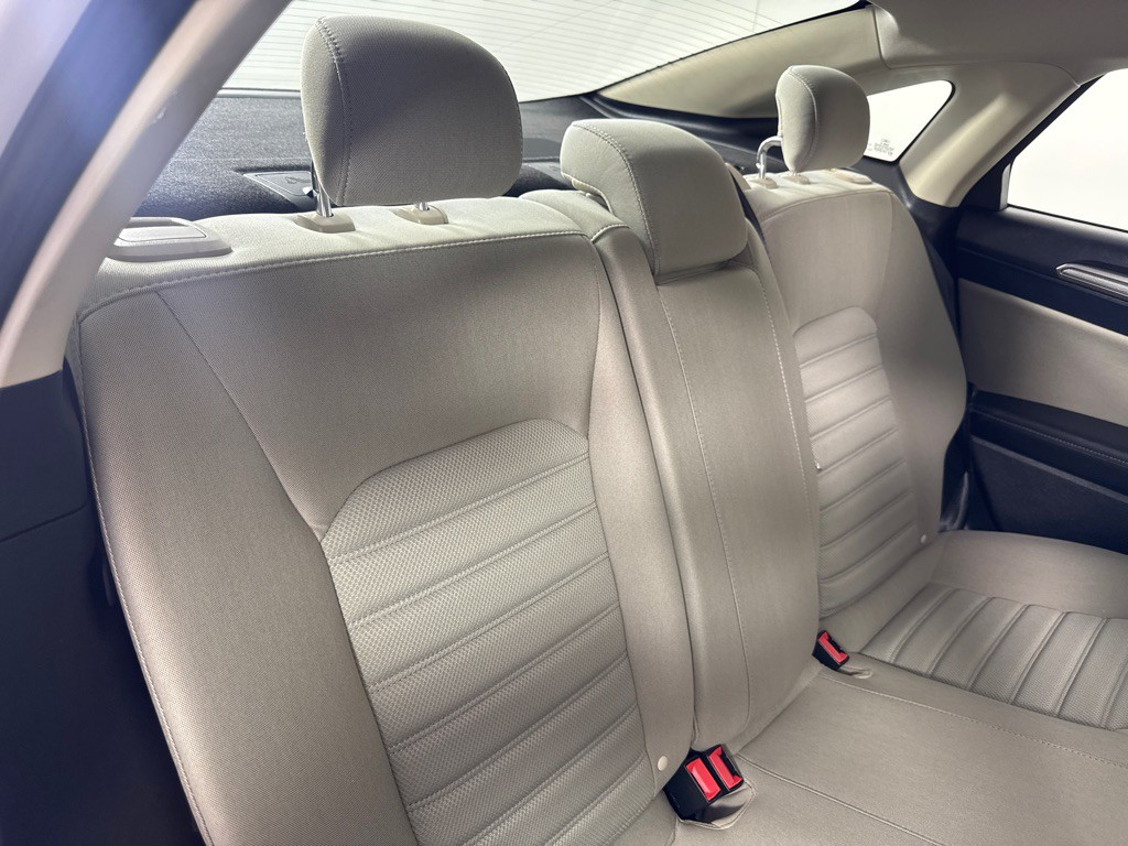 2018 Ford Fusion Image 21