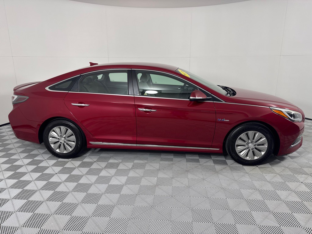 2016 Hyundai Sonata Image 4