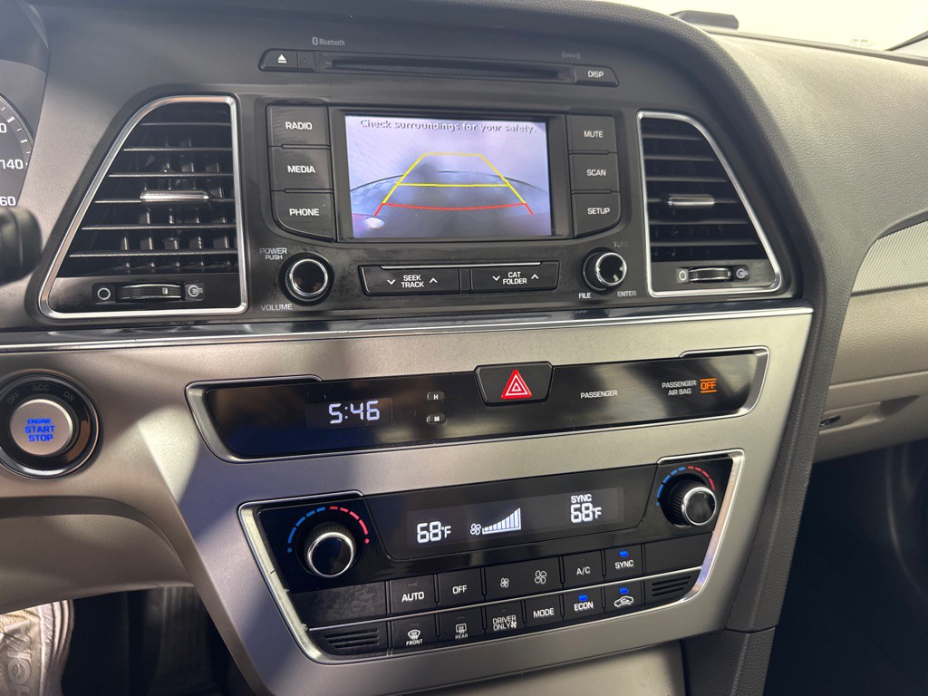 2016 Hyundai Sonata Image 18