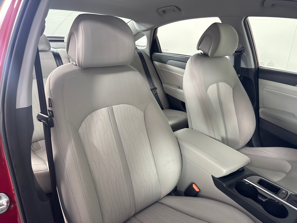 2016 Hyundai Sonata Image 25