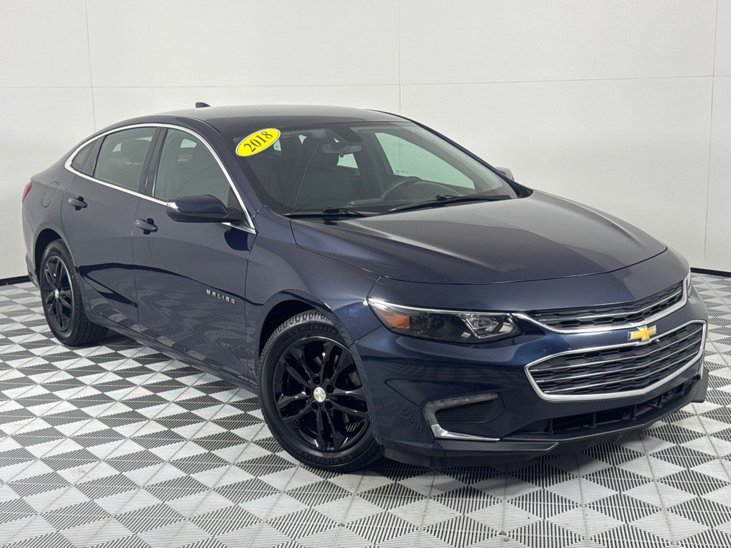 2018 Chevrolet Malibu Image 2