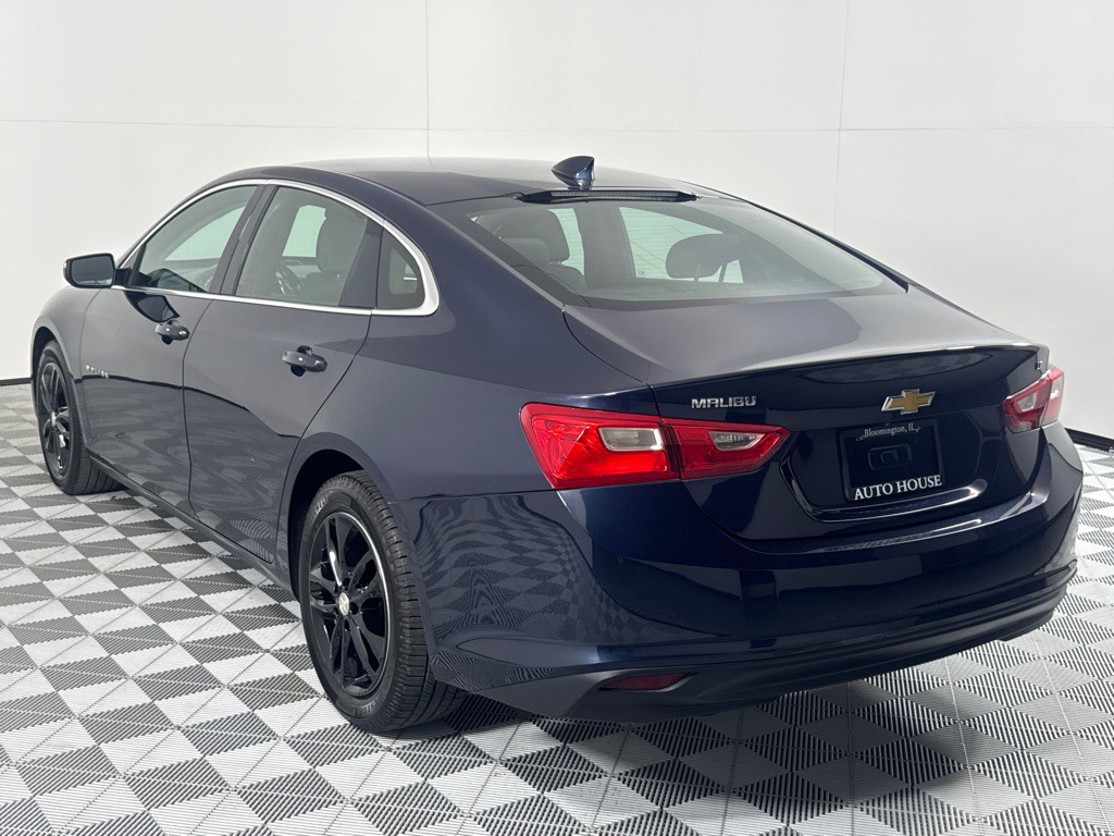 2018 Chevrolet Malibu Image 7