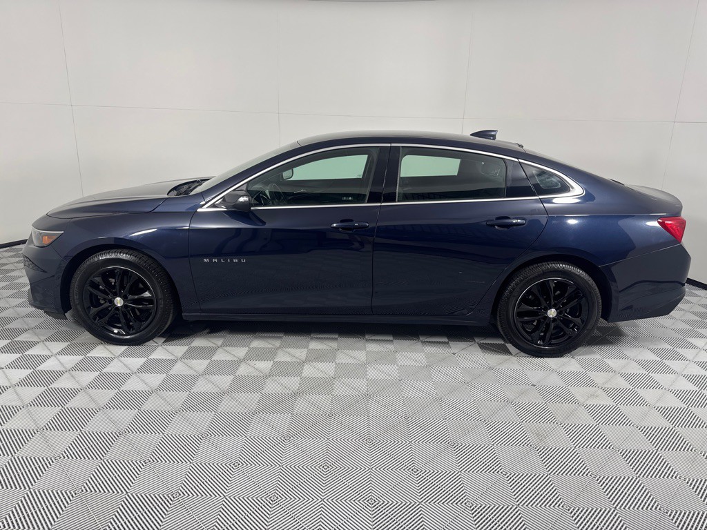 2018 Chevrolet Malibu Image 8