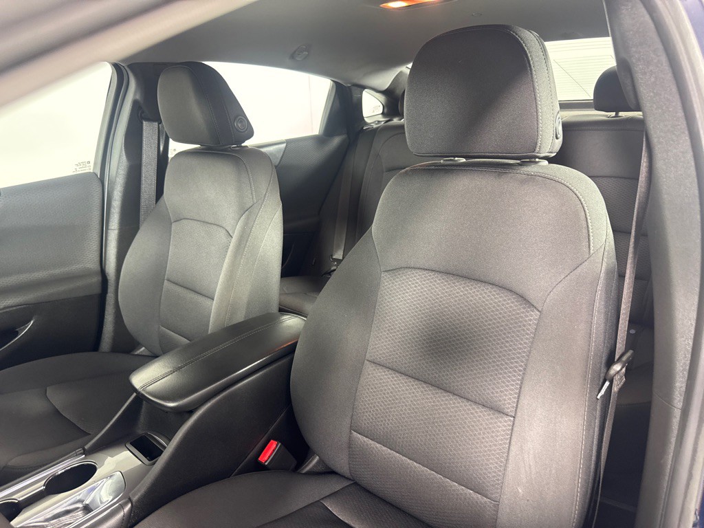 2018 Chevrolet Malibu Image 13