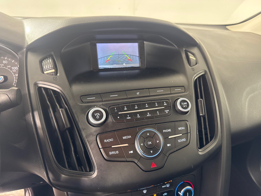 2018 Ford Focus Image 18