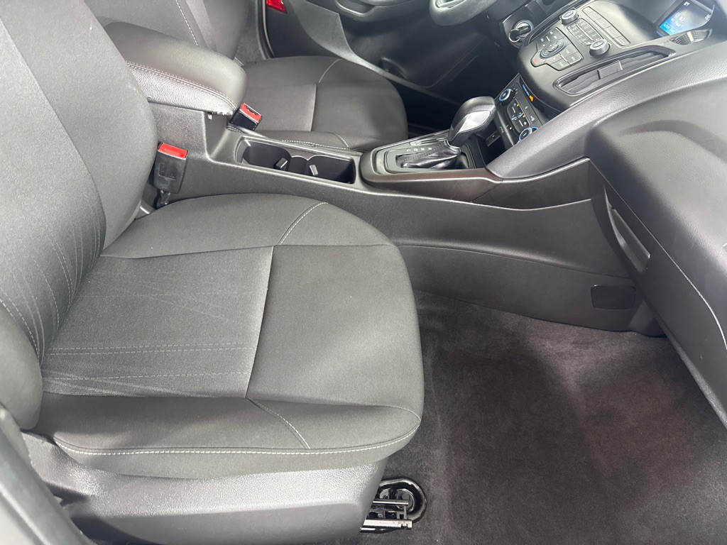 2018 Ford Focus Image 24