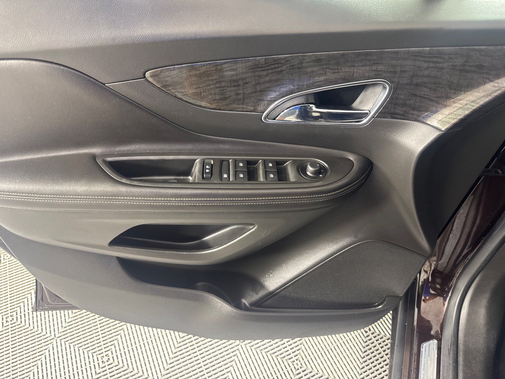 2015 Buick Enclave Image 12