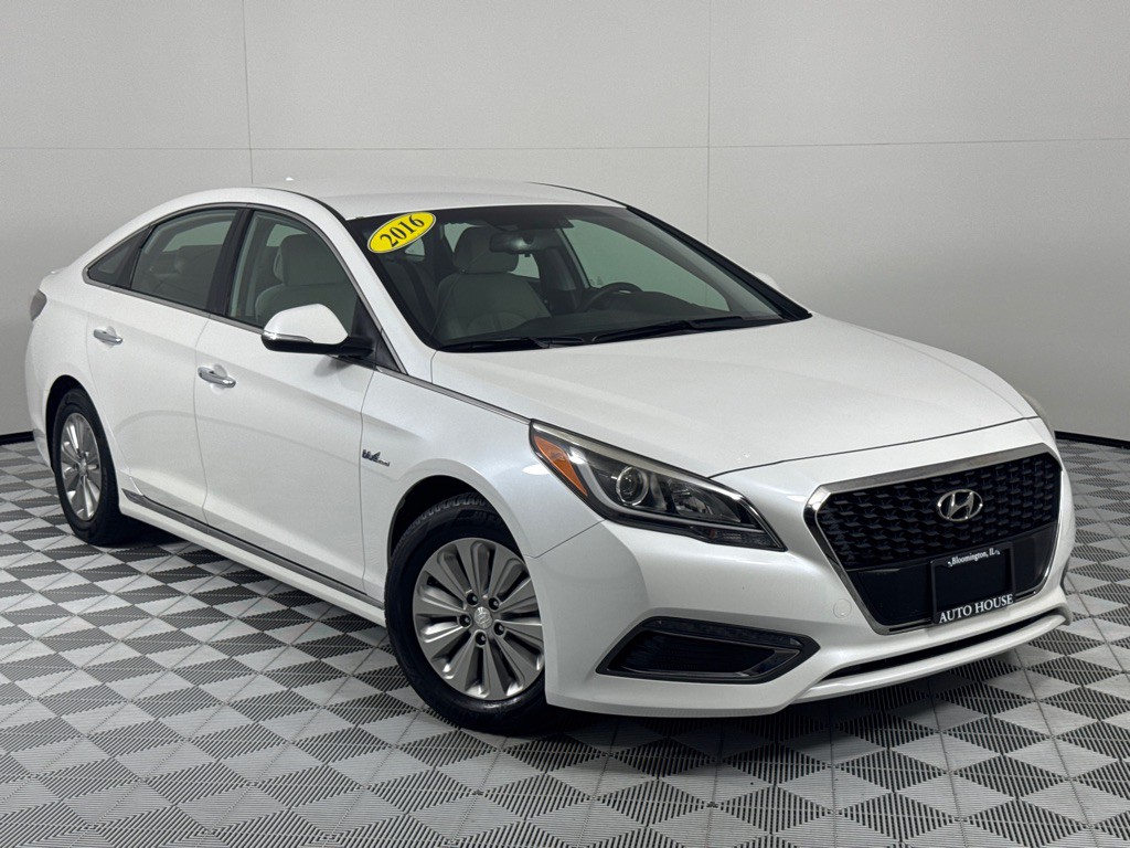 2016 Hyundai Sonata Image 2