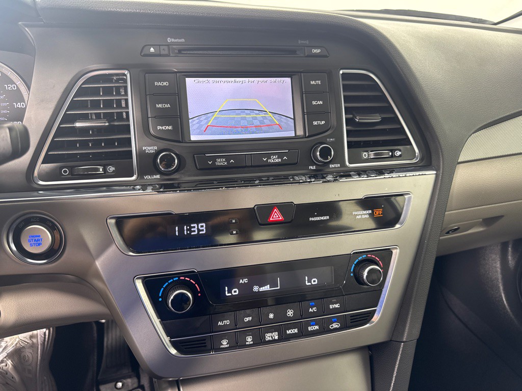 2016 Hyundai Sonata Image 17