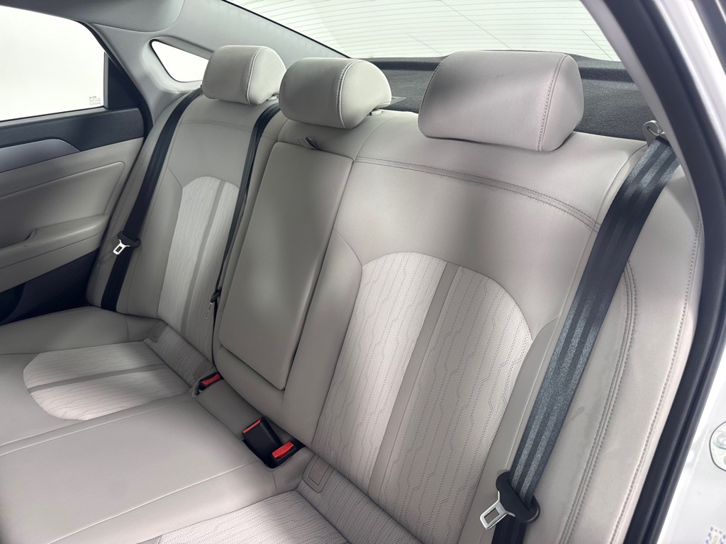 2016 Hyundai Sonata Image 20